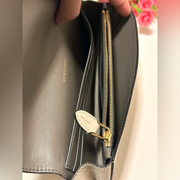 BURBERRY LIMITED EDITION CONTINENTAL PULL OUT CALF GRAIN LEATHER 🌟 AUTHENTIC 🌟 - Picture 3 of 14